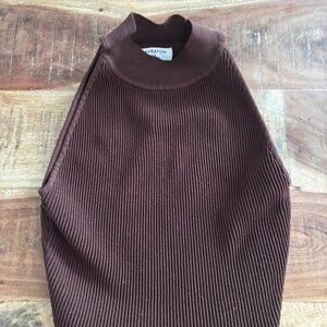 Aritzia Brown sleeveless top
